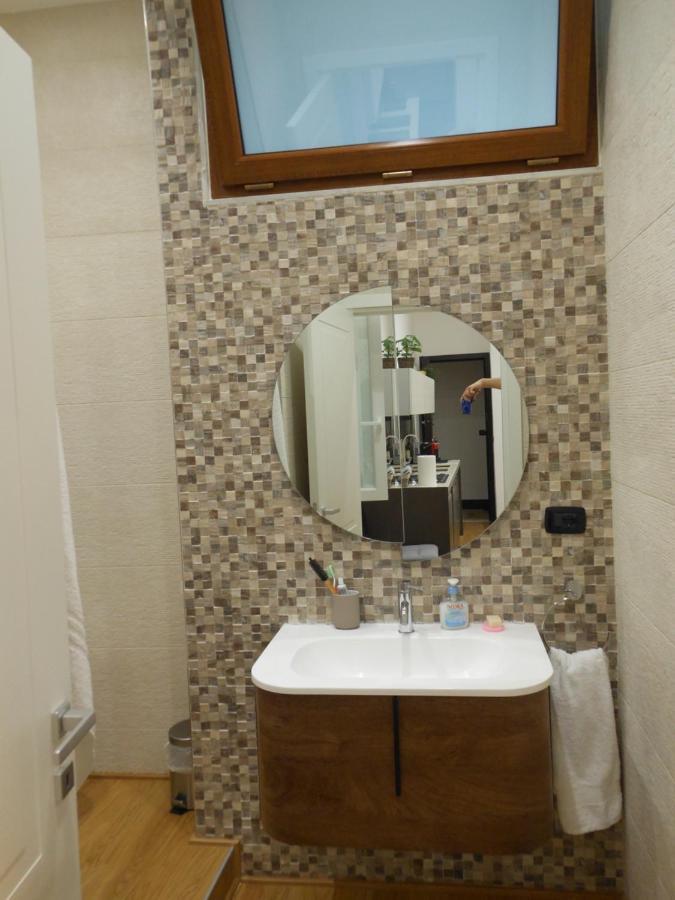 New Rooms Center Бари Экстерьер фото